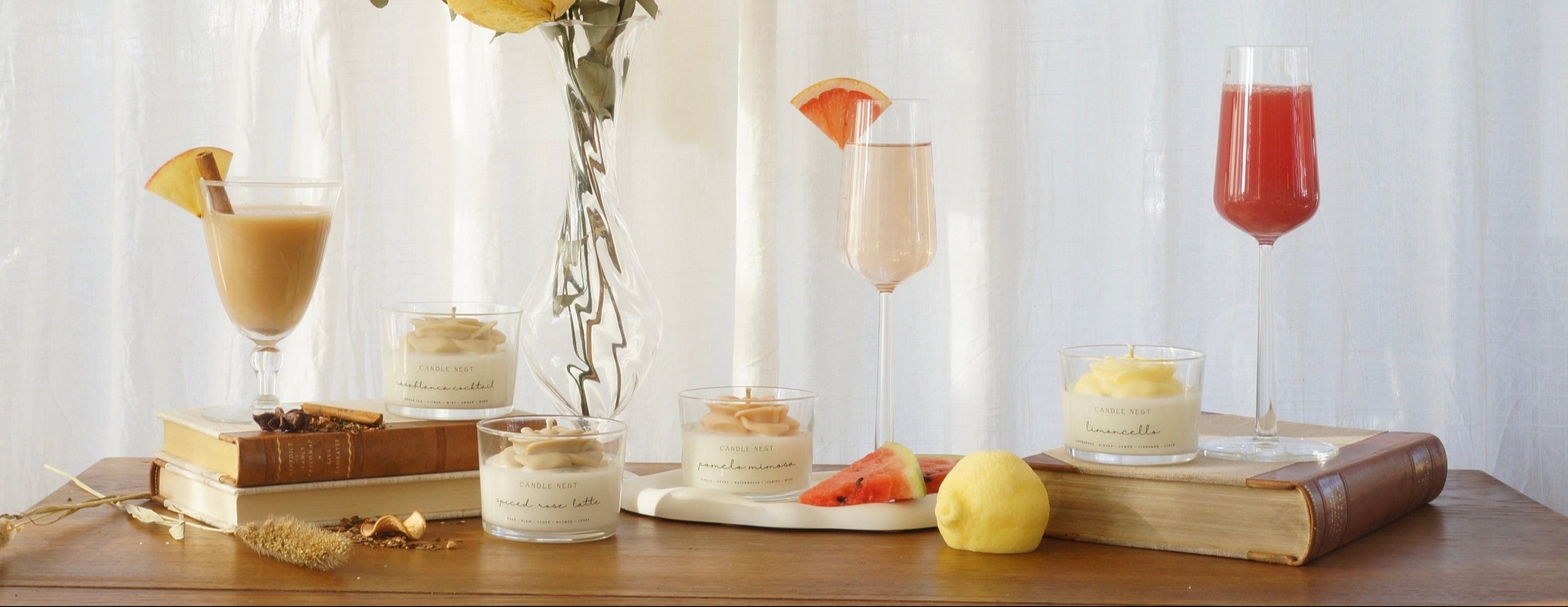 Doftljus blooms & bubbles. bild med alla doftljus med tillhörande drinkar