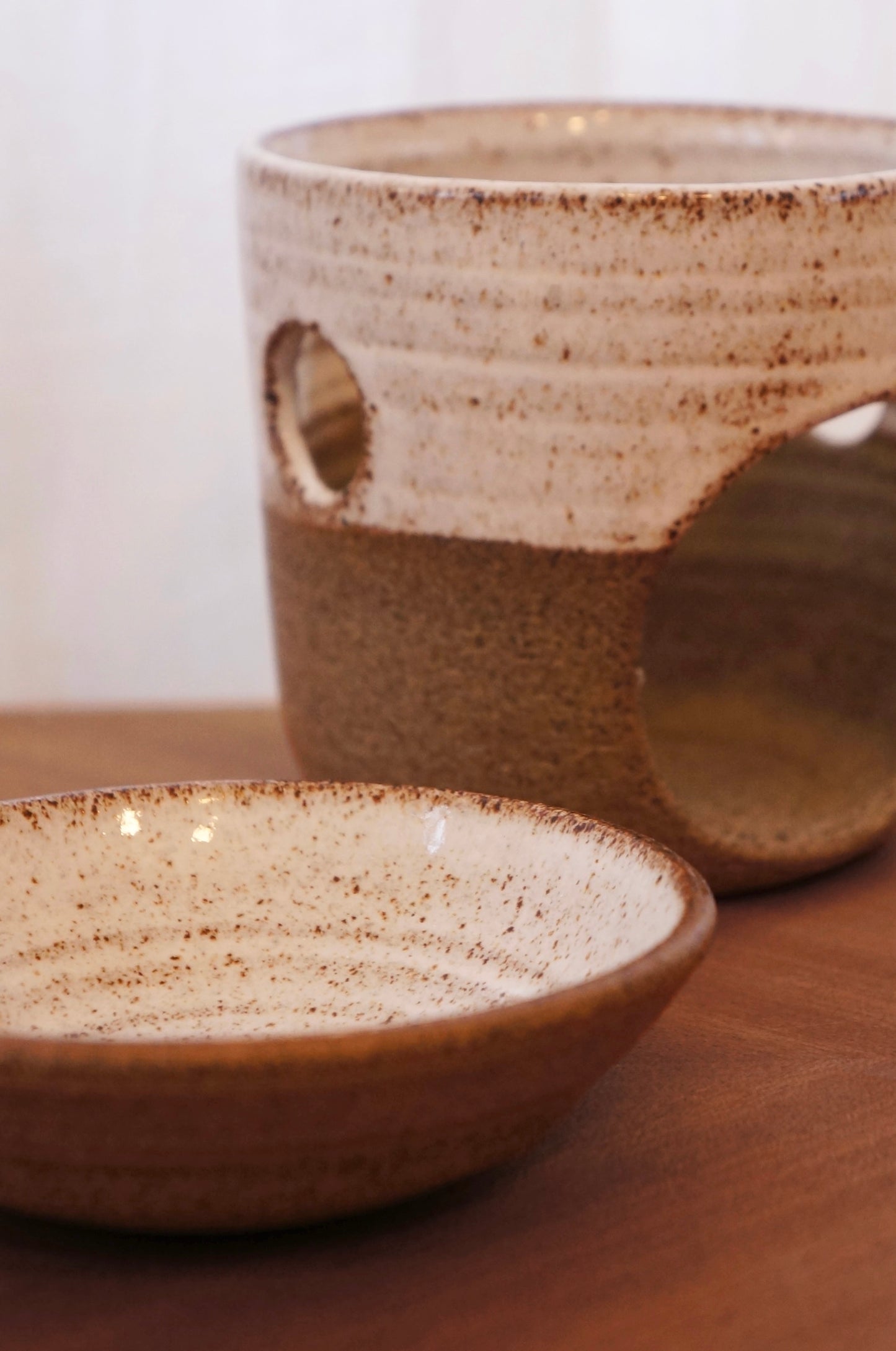 Cillas handgjorda aromlampa- vit & grå