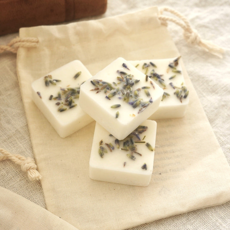 aromalampa ritual med lavendel doftvax doftpraliner