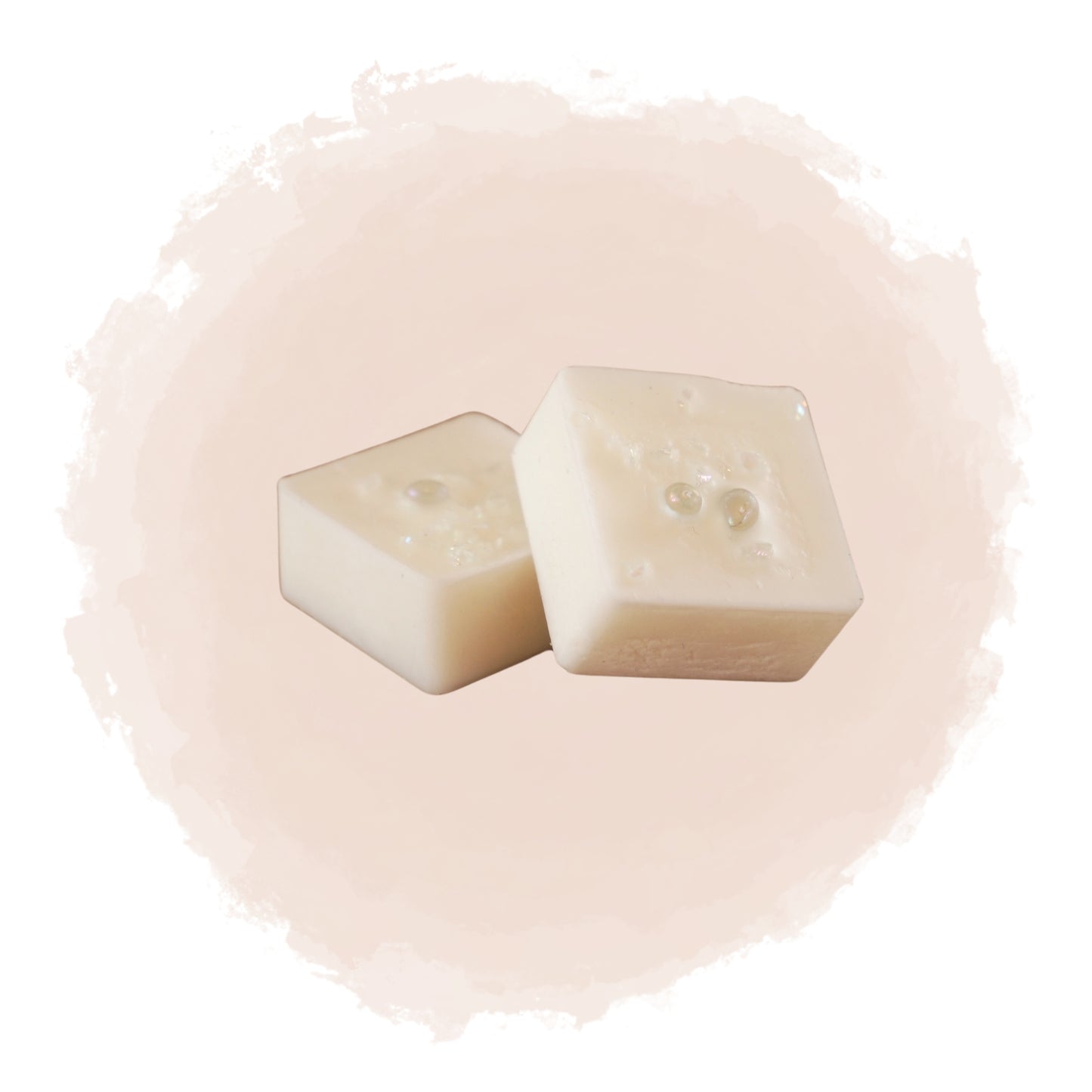 Kubisk doftprov i vitt vax dekorerat med små pärlor i glas